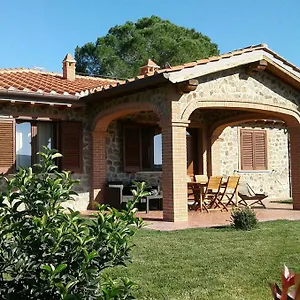 Alloggio per agriturismo Il Giardino Dei Ciliegi, Cura Nuova
